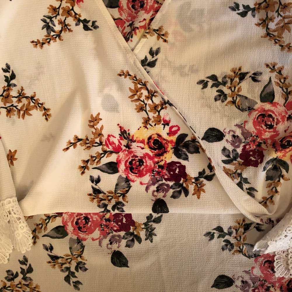 Womens White Boho Faux Wrap Floral Print Hi Low Fluted Sleeve Blouse Size Small - Picture 6 of 8